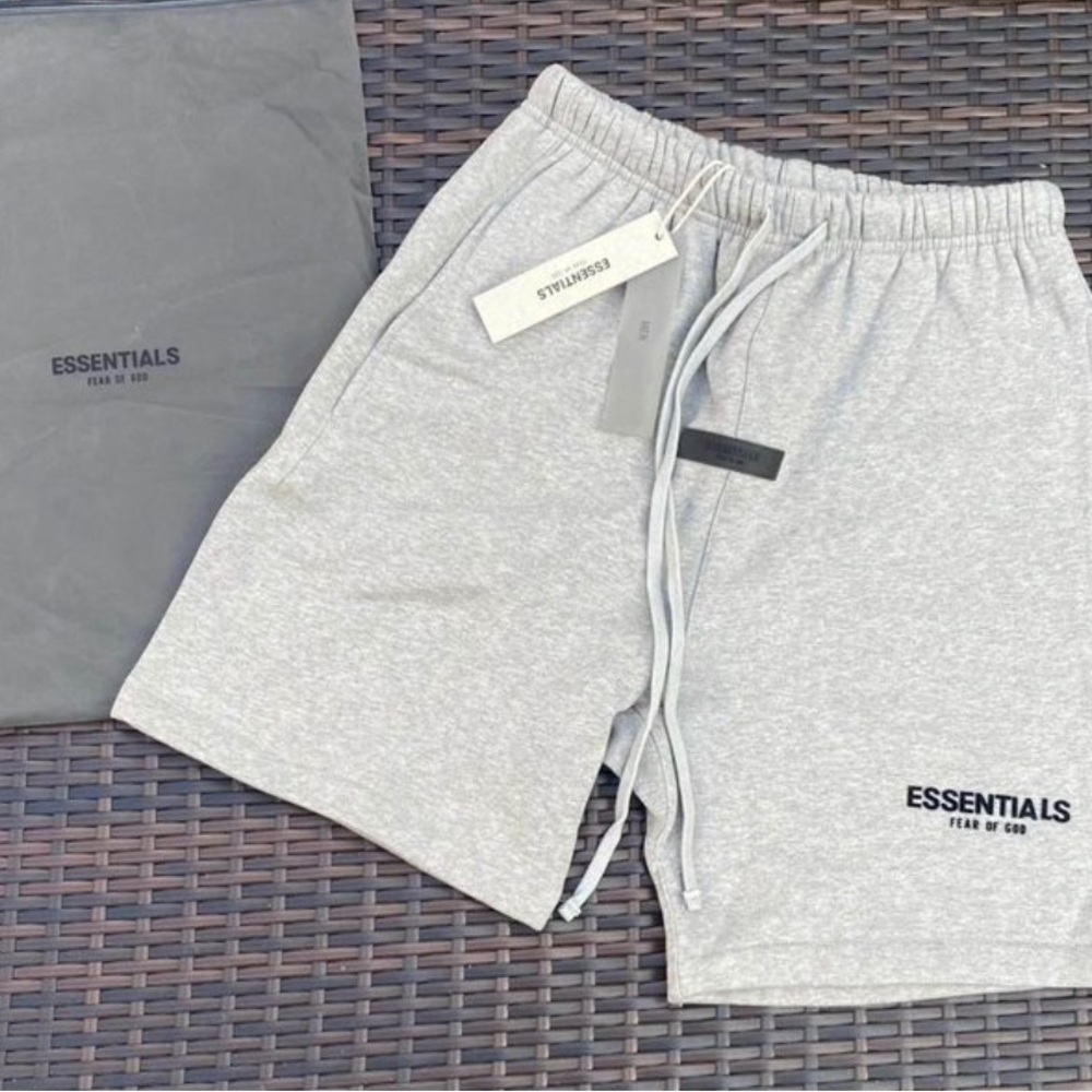 Authentic Essentials Shorts - Size: Medium - Picture 2 of 3